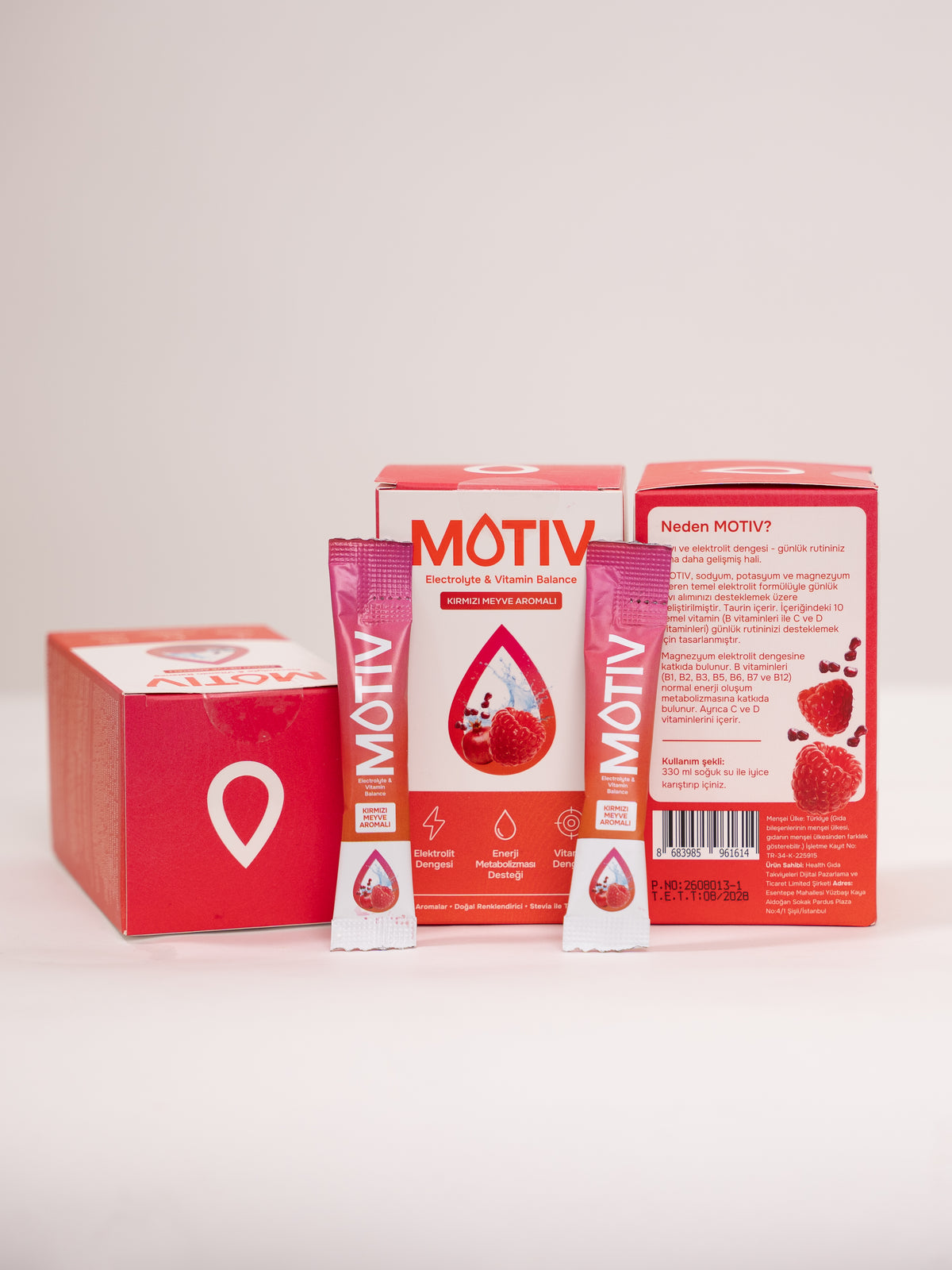 MOTIV Kırmızı Meyve Aromalı - Electrolyte & Vitamin Balance